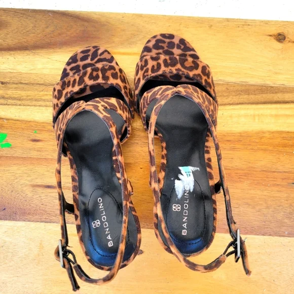 Bandolino Women's Strappy Tamar Sandal Size 5.5 M - Picture 12 of 16